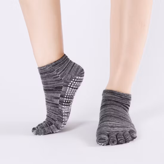 Chaussettes de yoga antidérapantes à bout ouvert, douces et confortables, avec points en PVC, vente en gros d'usine